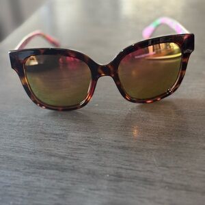 Lilly Pulitzer women’s polarized Tortoise Shell Sunglasses
